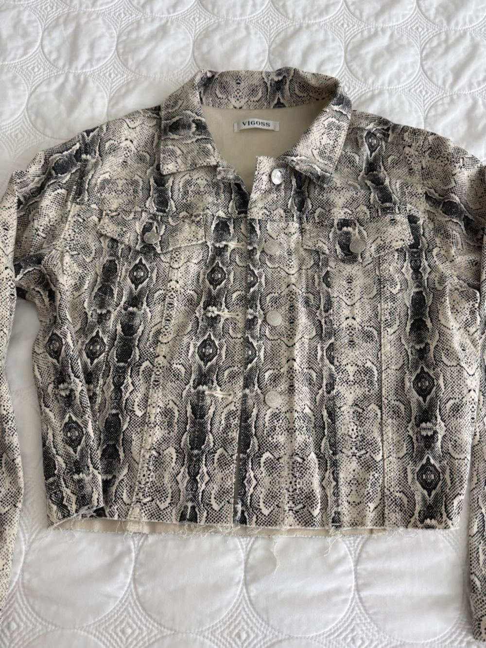 Vigoss Beige and Black Snake-Print Cropped Jacket M
